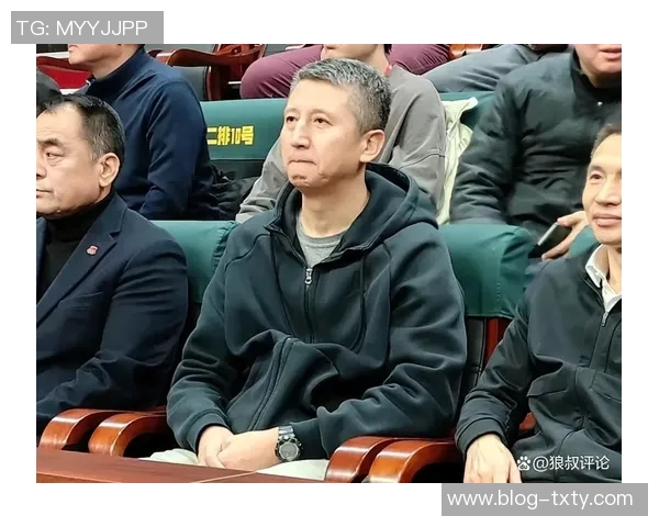 苏群点评卢指导末节不使用四名首发策略避免针对登哥的争议 苏群点评卢指导末节不使用四名首发策略避免针对登哥的争议