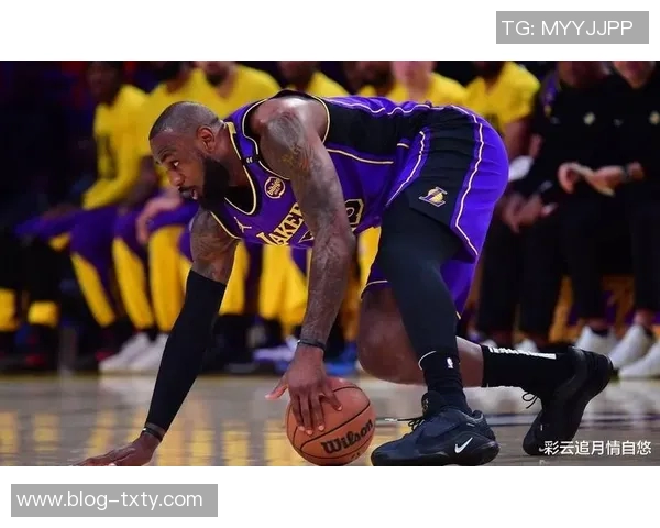 湖人防守失效詹姆斯体能透支东契奇拼尽全力难挽败局