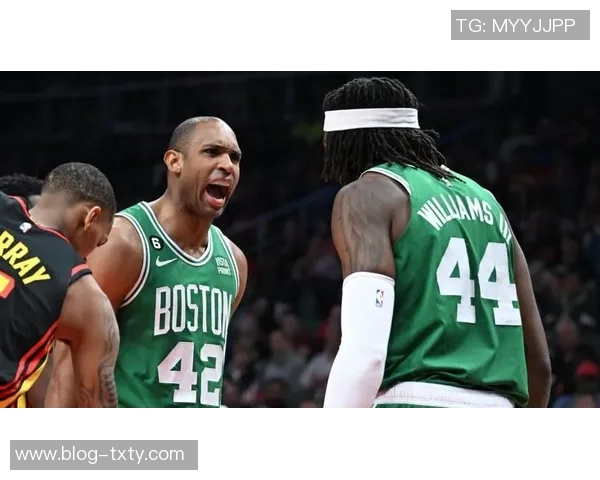 杰基杨创造历史成季后赛首位30分10助攻0失误球员